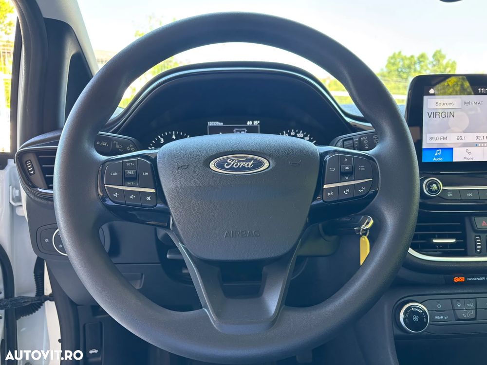 Ford Fiesta 1.1 Trend Connected - 13