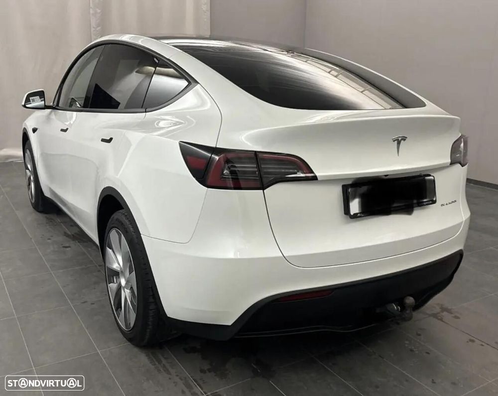 Tesla Model Y Long Range Dual Motor AWD - 6