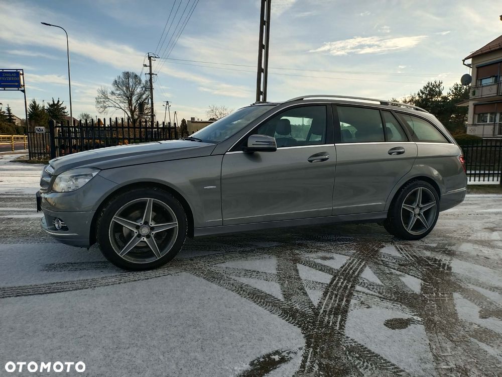 Mercedes-Benz Klasa C 220 CDI DPF Avantgarde - 13