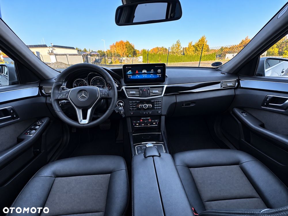 Mercedes-Benz Klasa E 220 CDI DPF BlueEFFICIENCY 7G-TRONIC Avantgarde - 11