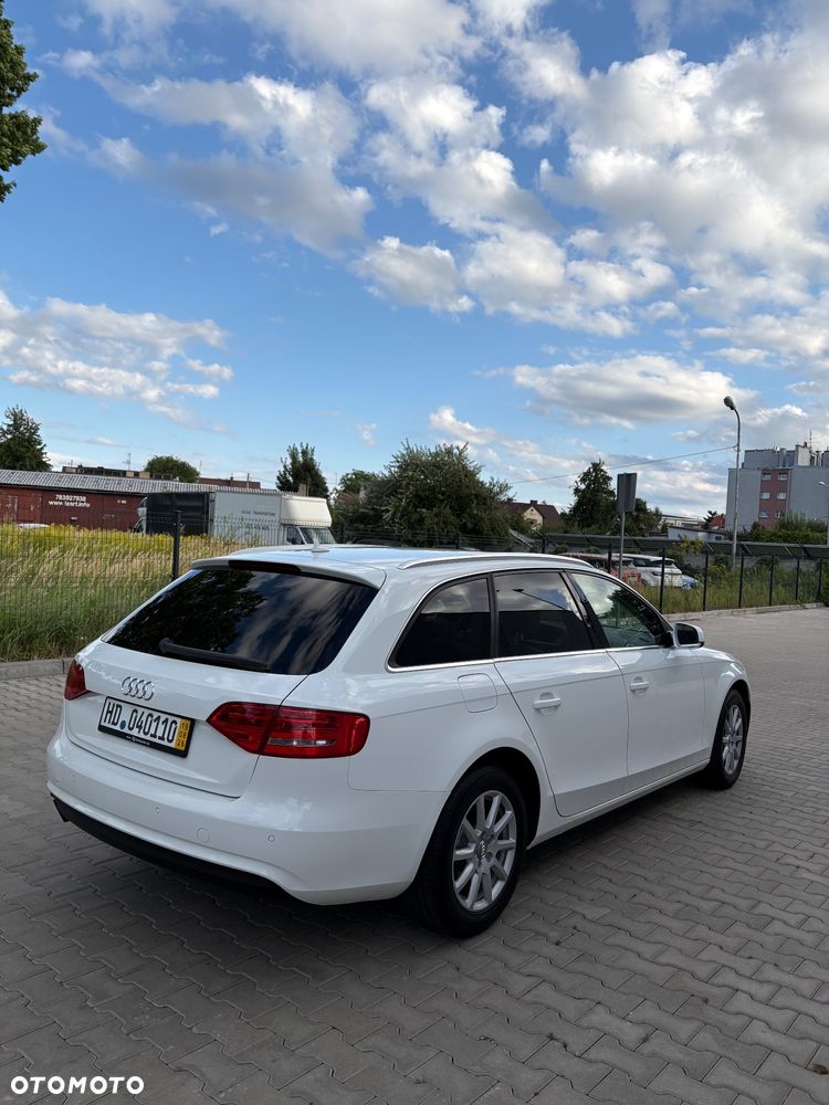 Audi A4 Avant 2.0 TDI DPF Attraction - 5