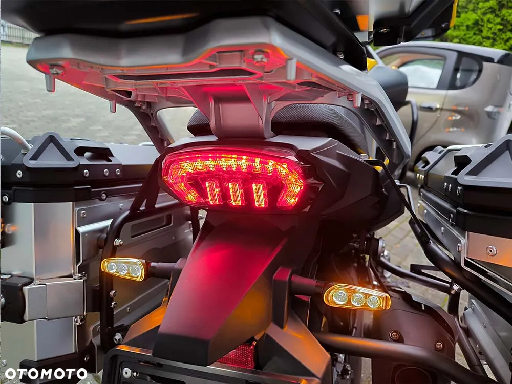 QJMOTOR SVT 650X - 13