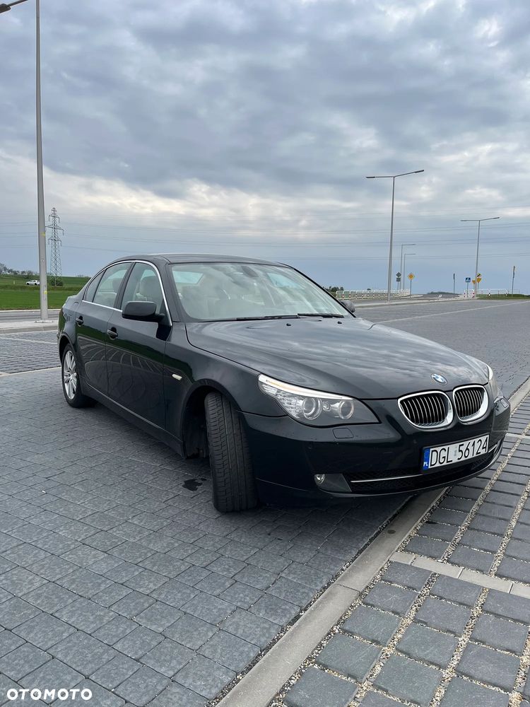 BMW Seria 5 523i Edition Exclusive - 2