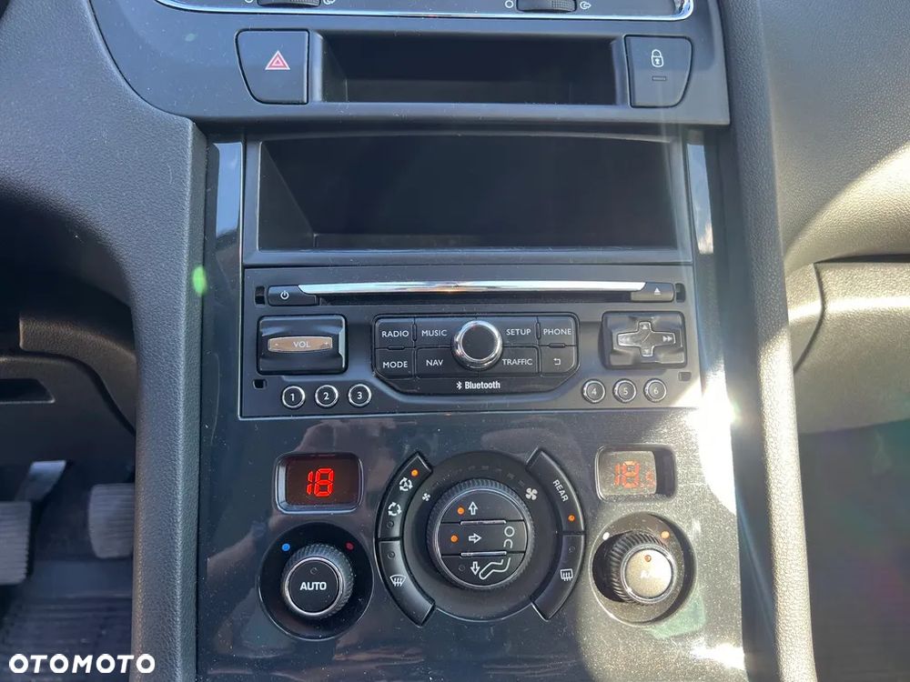 Peugeot 5008 HDI FAP 150 Platinum - 13