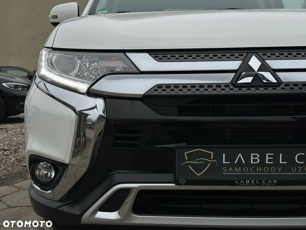 Mitsubishi Outlander 2.0 2WD CVT Diamant Edition+ - 30