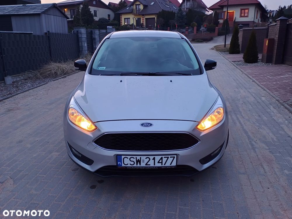 Ford Focus 1.0 EcoBoost 99g Trend - 10