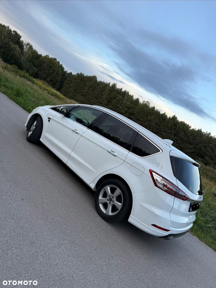 Ford S-Max - 8