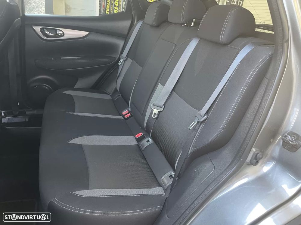 Nissan Qashqai 1.2 DIG-T N-Connecta - 17