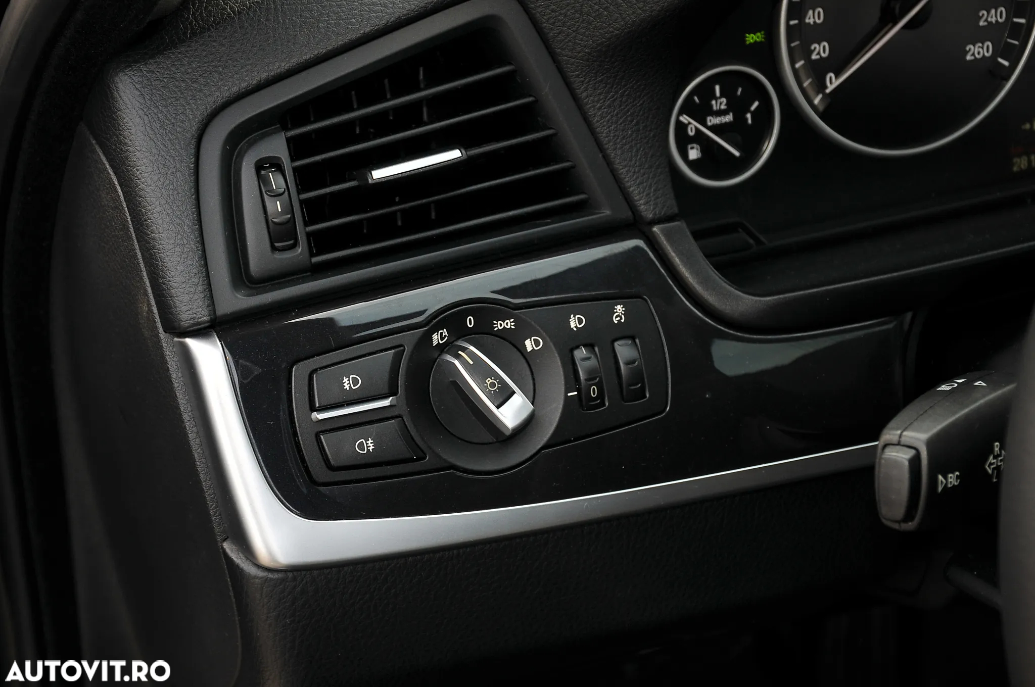 BMW Seria 5 520d - 30