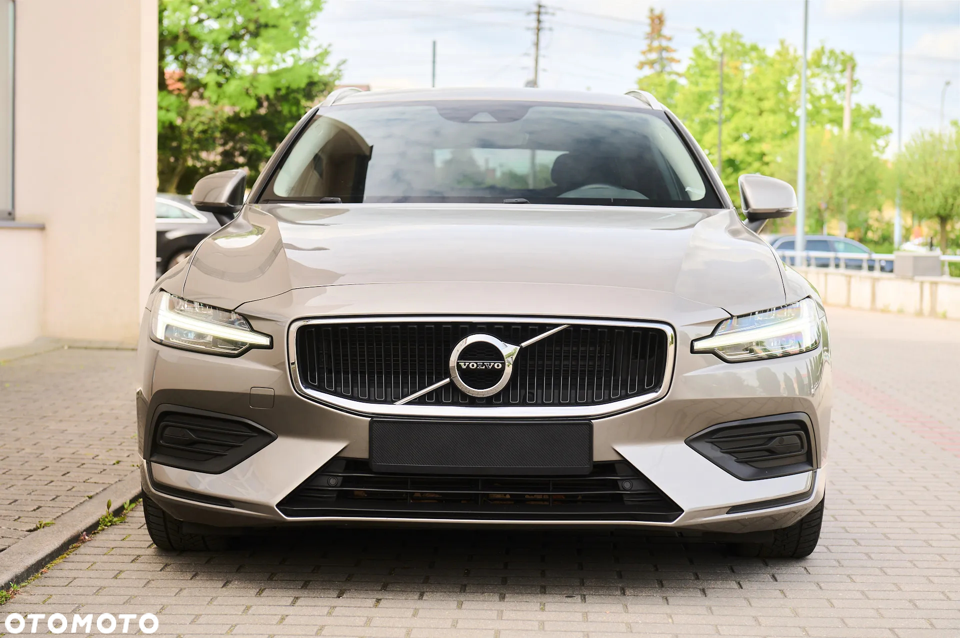 Volvo V60 D3 Momentum Pro - 10