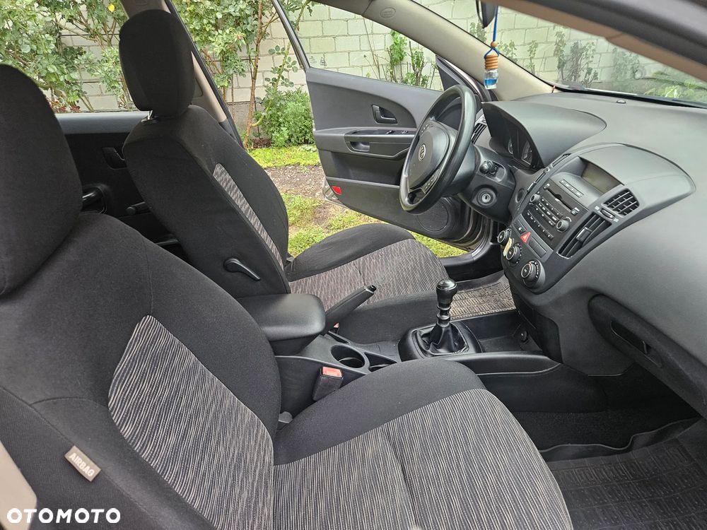 Kia Ceed 1.6 Comfort - 7