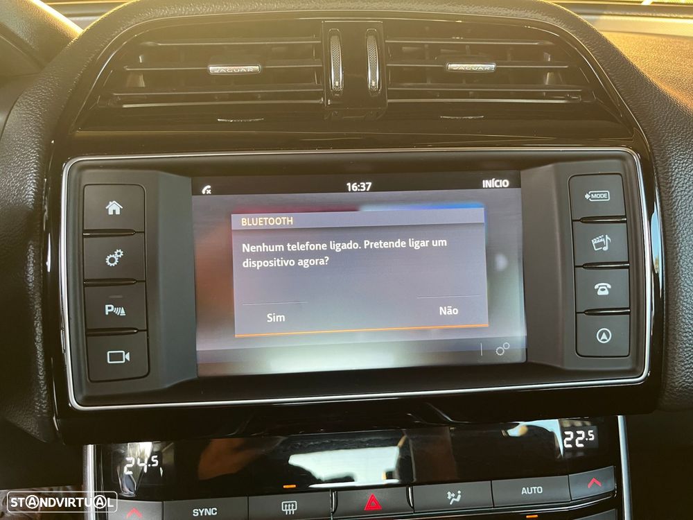 Jaguar XE 2.0 D R-Sport Aut. - 47