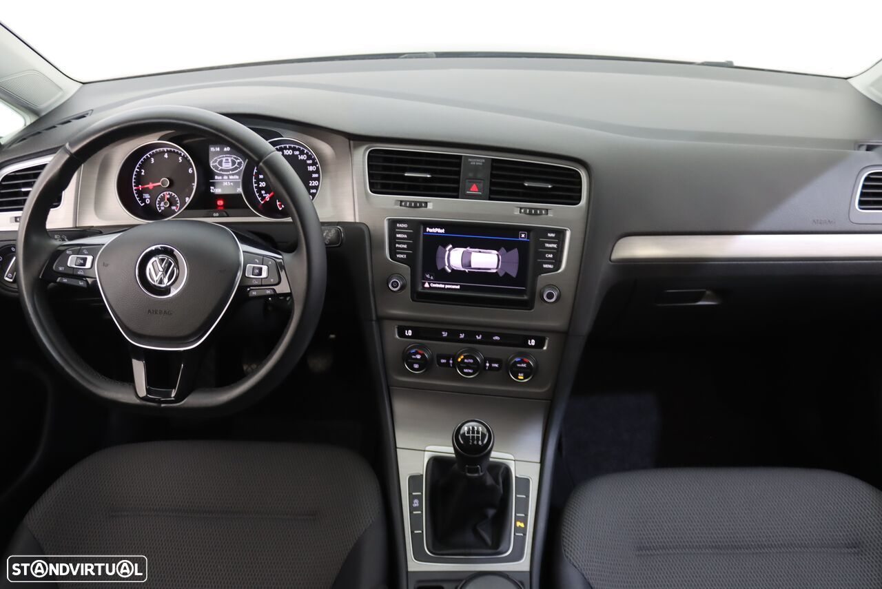 VW Golf 1.0 TSI Confortline - 6