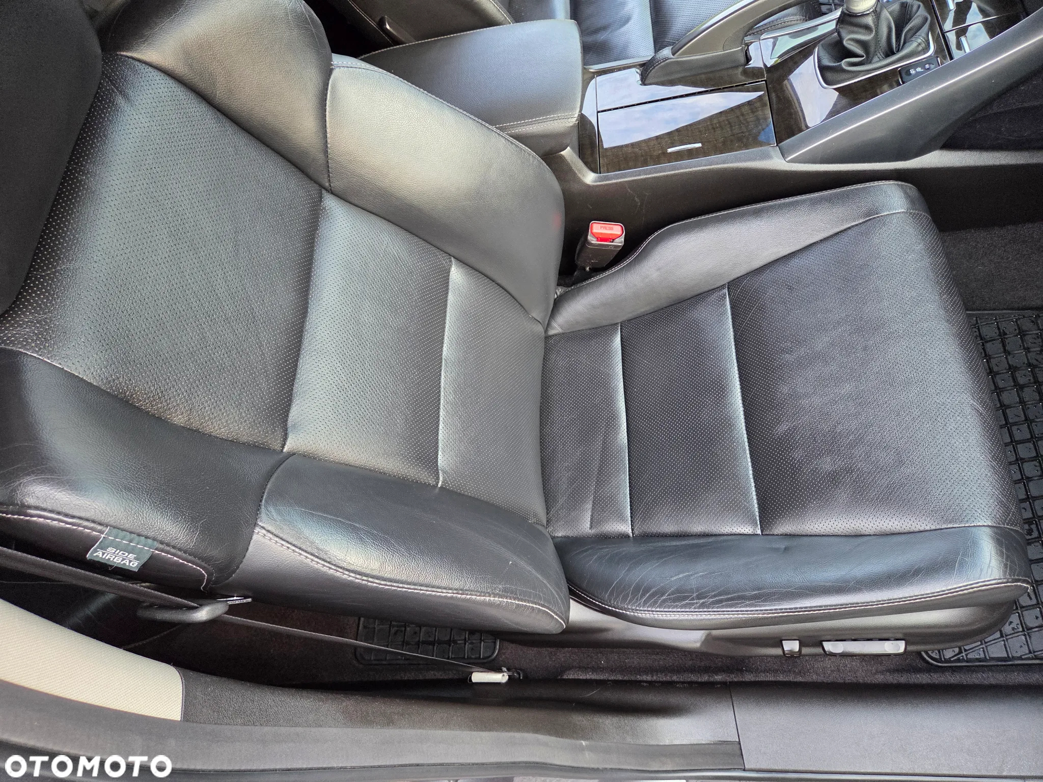 Honda Accord 2.0 Executive - 21