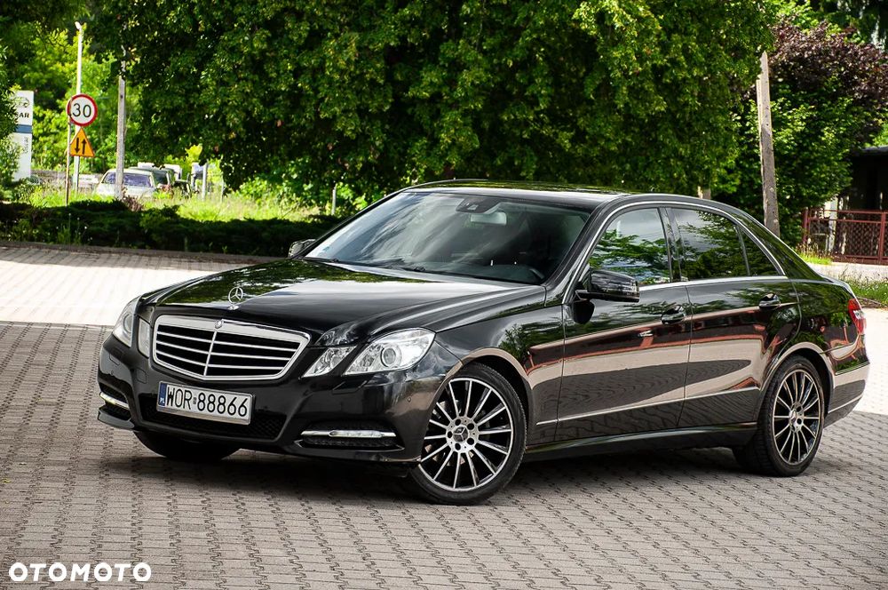 Mercedes-Benz Klasa E 220 BlueTEC 4Matic 7G-TRONIC Avantgarde - 13
