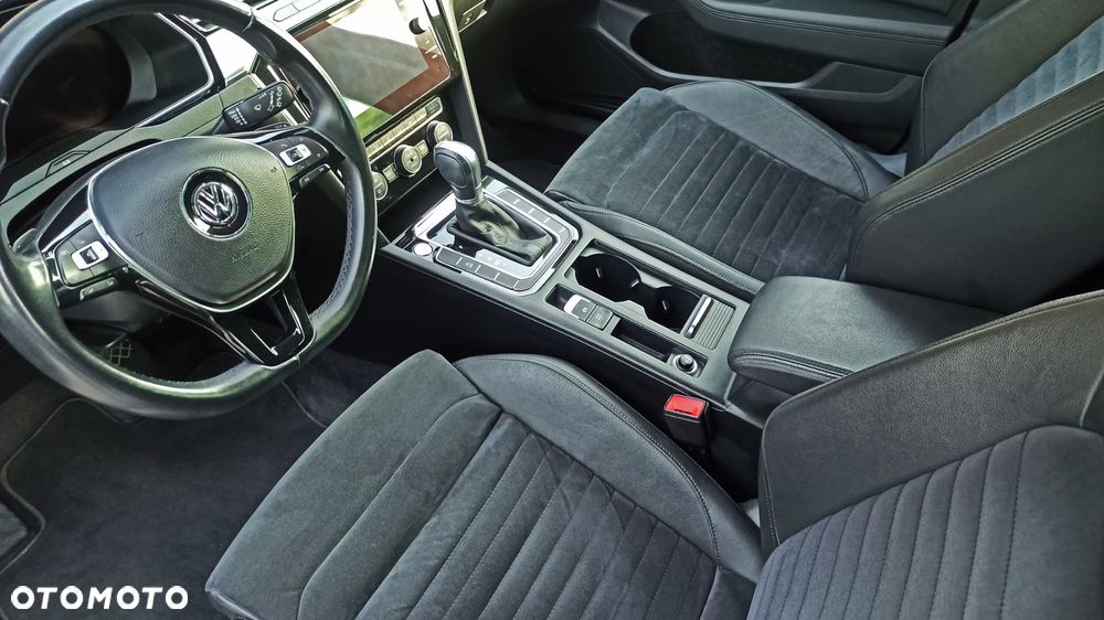 Volkswagen Passat Variant 2.0 TDI DSG (BlueMotion Technology) Highline - 13