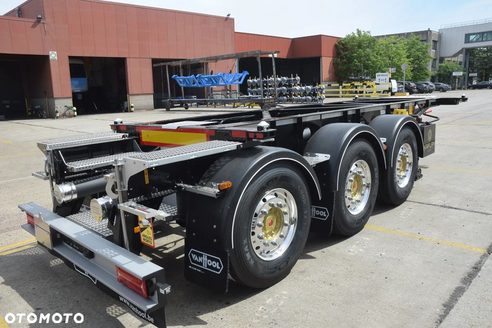 Van Hool naczepa podkontenerowa tank kontener 20' wersja light - 2