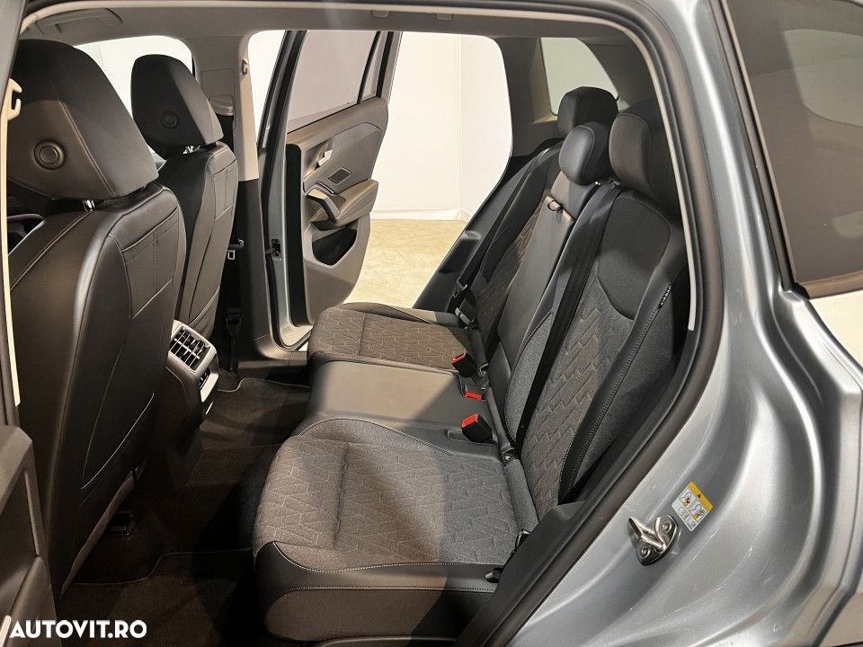 Volkswagen Tiguan - 7