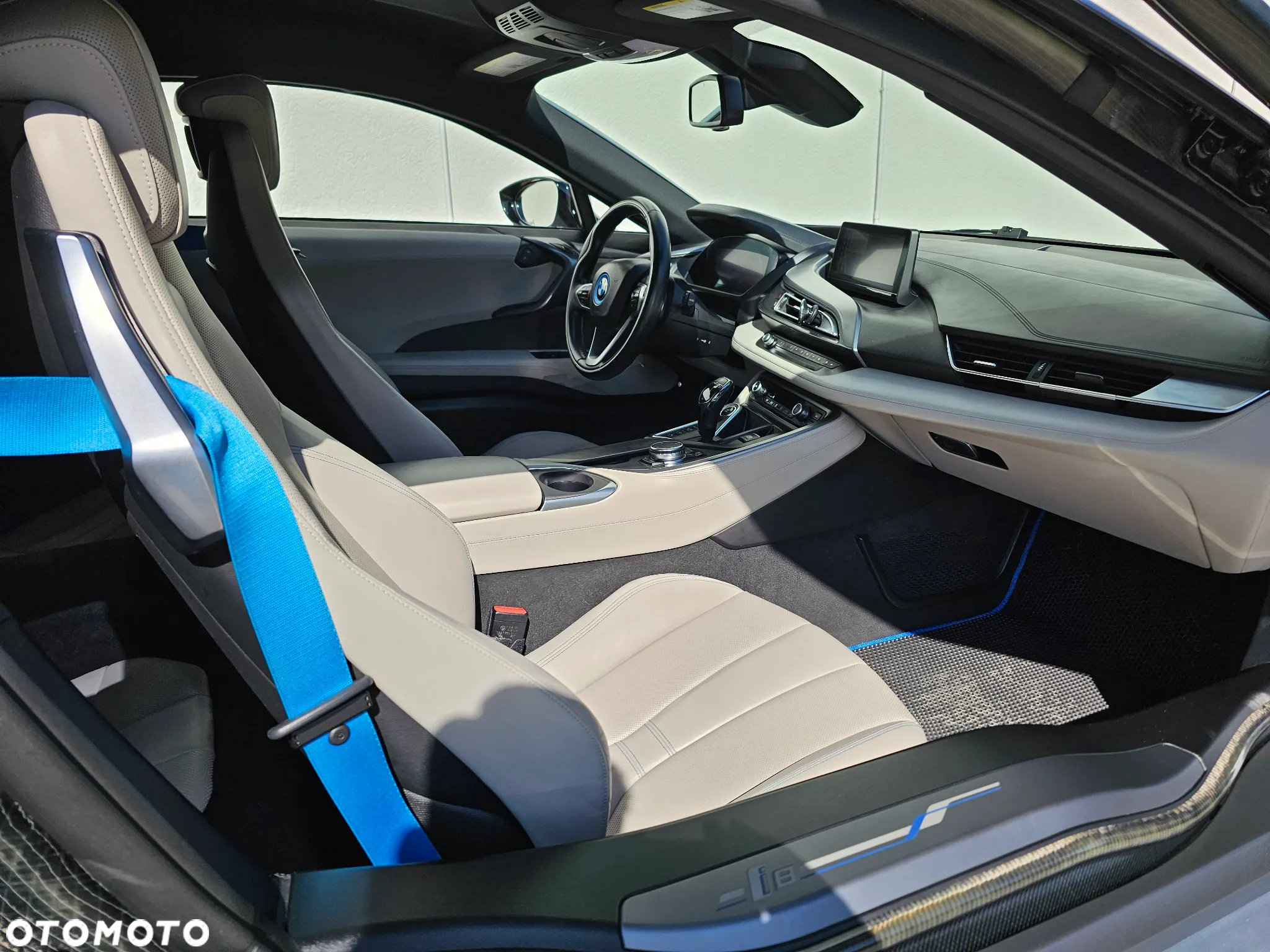 BMW i8 - 8