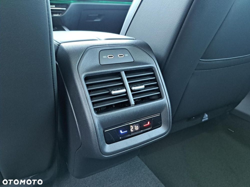 Volkswagen Passat Variant - 26