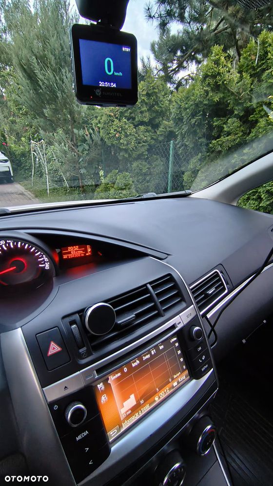 Toyota Verso 2.0 D-4D Premium - 29