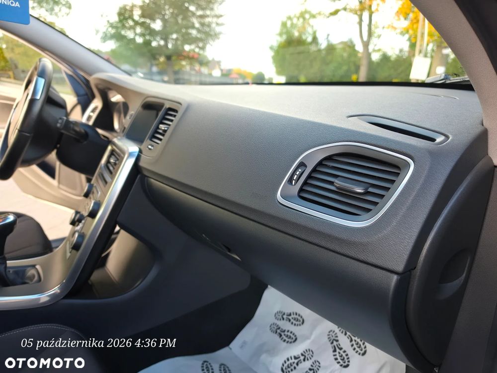 Volvo V60 D2 Drive-E Dynamic Edition (Momentum) - 27