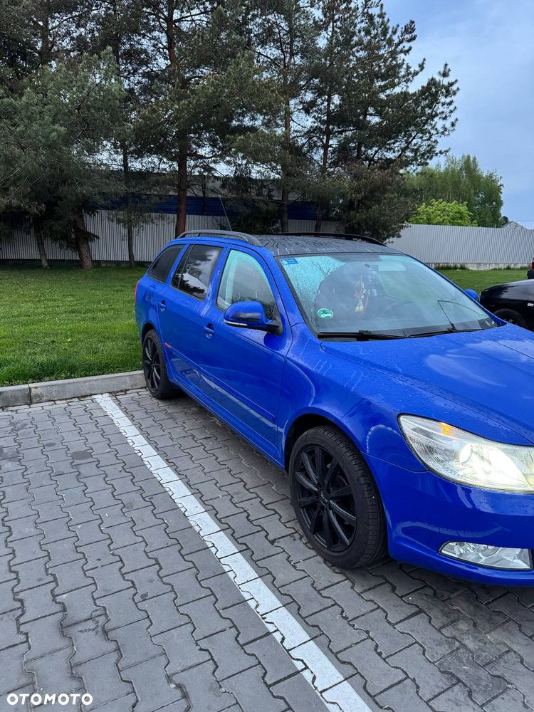 Skoda Octavia 1.6 Ambiente - 2