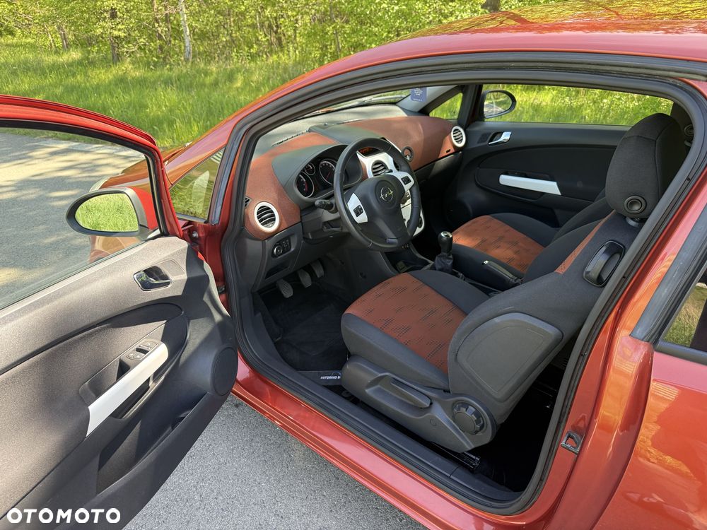 Opel Corsa 2012 photo 5