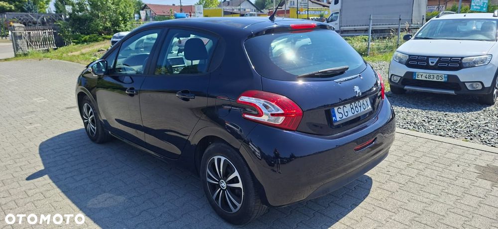 Peugeot 208 PureTech 82 Urban Move - 3