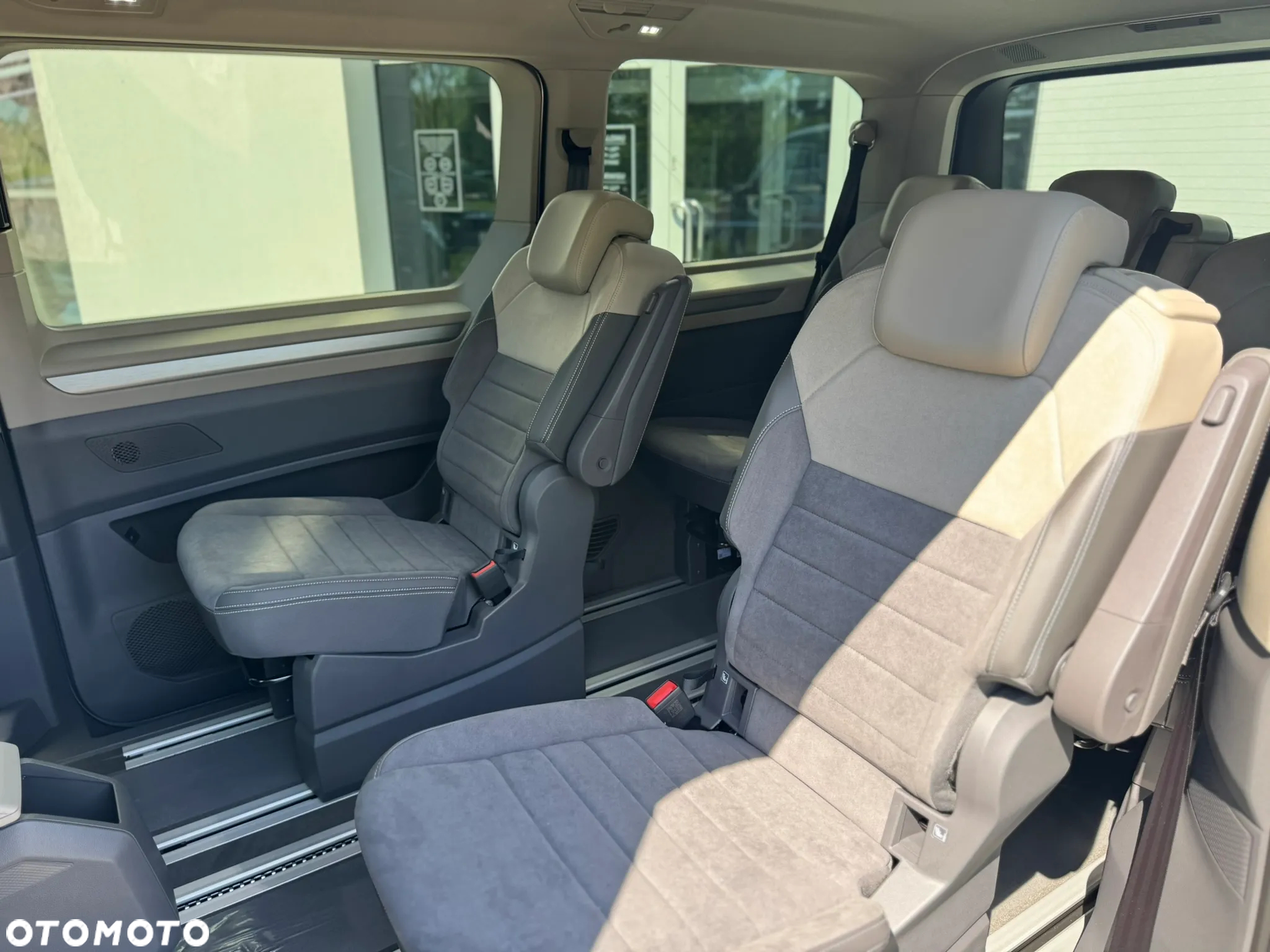 Volkswagen Multivan 2.0 TDI L2 Life DSG - 22