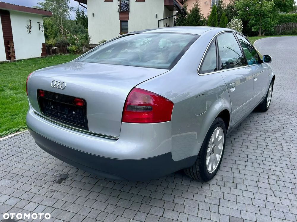 Audi A6 Limousine 2.4 - 21