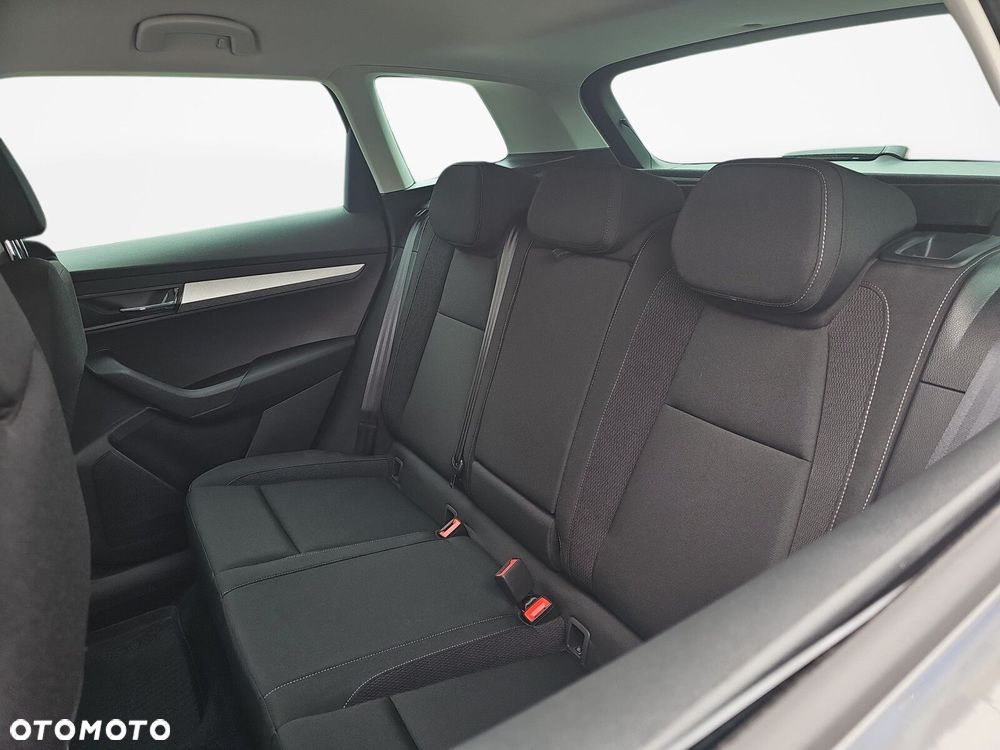 Skoda Karoq 1.5 TSI ACT Selection DSG - 17