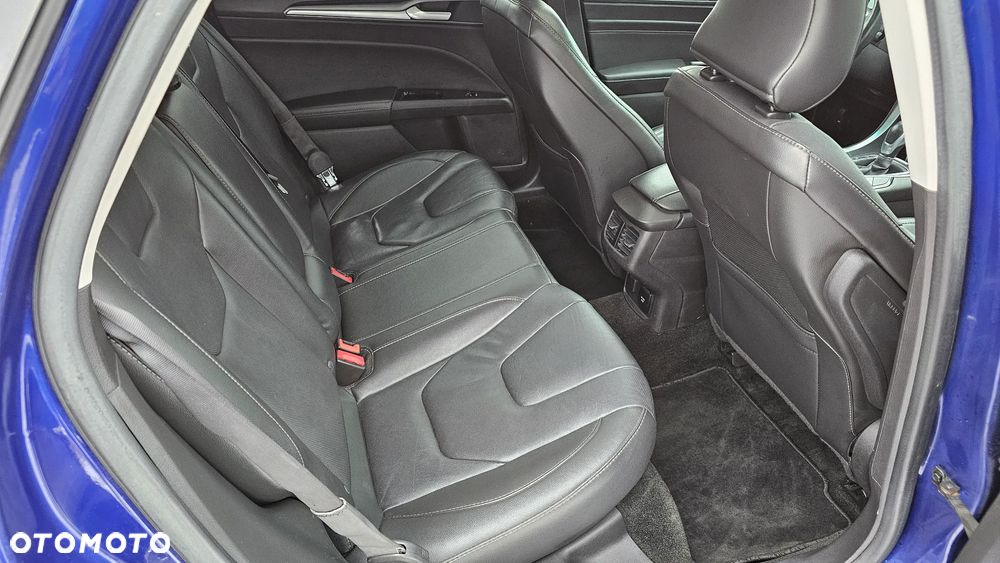 Ford Fusion 2.0 EcoBoost Titanium - 11