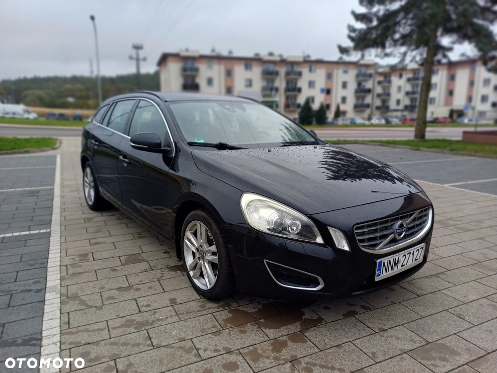 Volvo V60 DRIVe Summum - 1