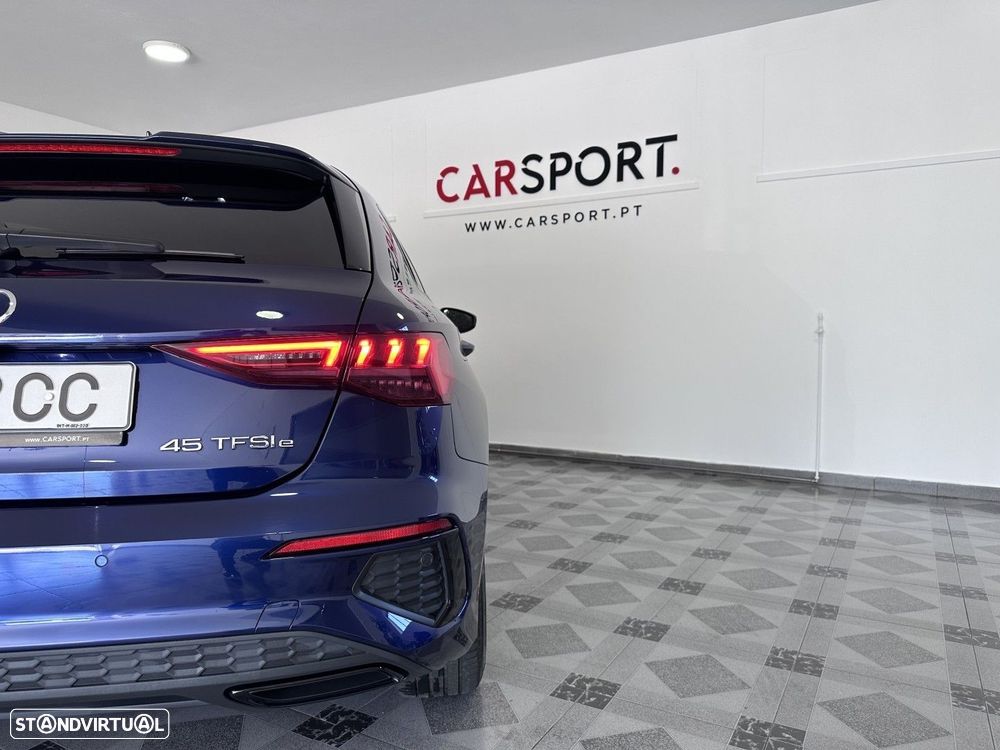 Audi A3 Sportback 45 TFSIe S line - 8