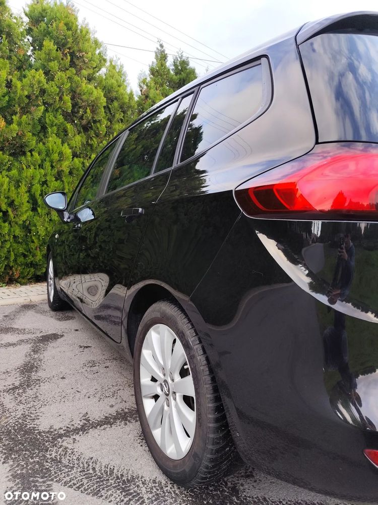 Opel Zafira 1.6 T - 12