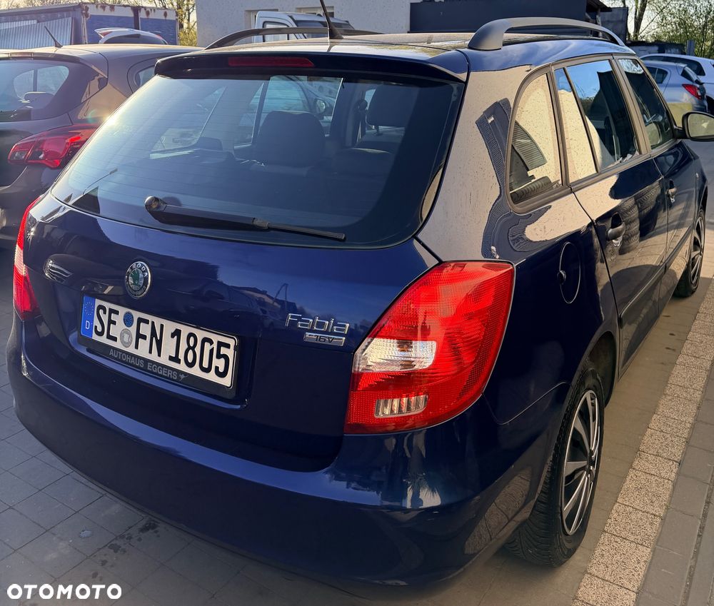 Skoda Fabia 1.4 16V Ambiente - 4