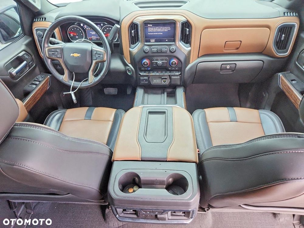 Chevrolet Silverado - 7