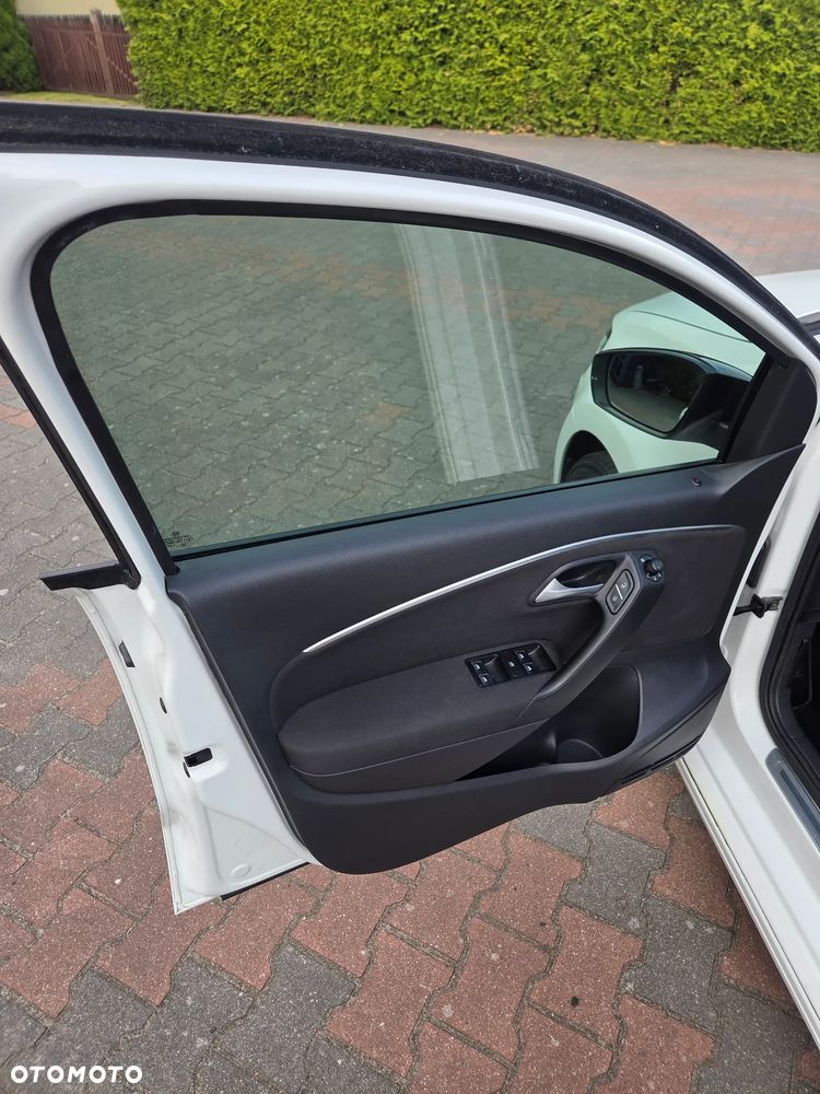 Volkswagen Polo - 14