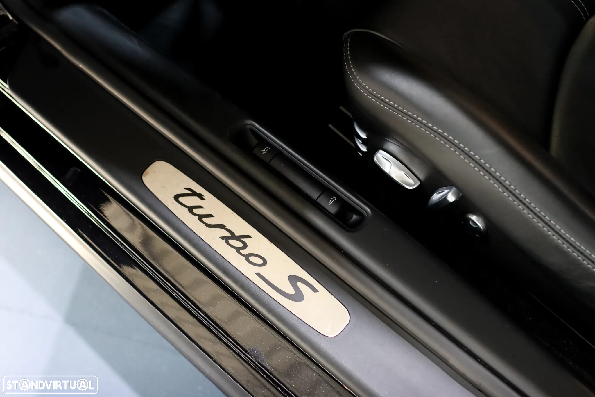 Porsche 911 (997) Turbo S PDK - 16