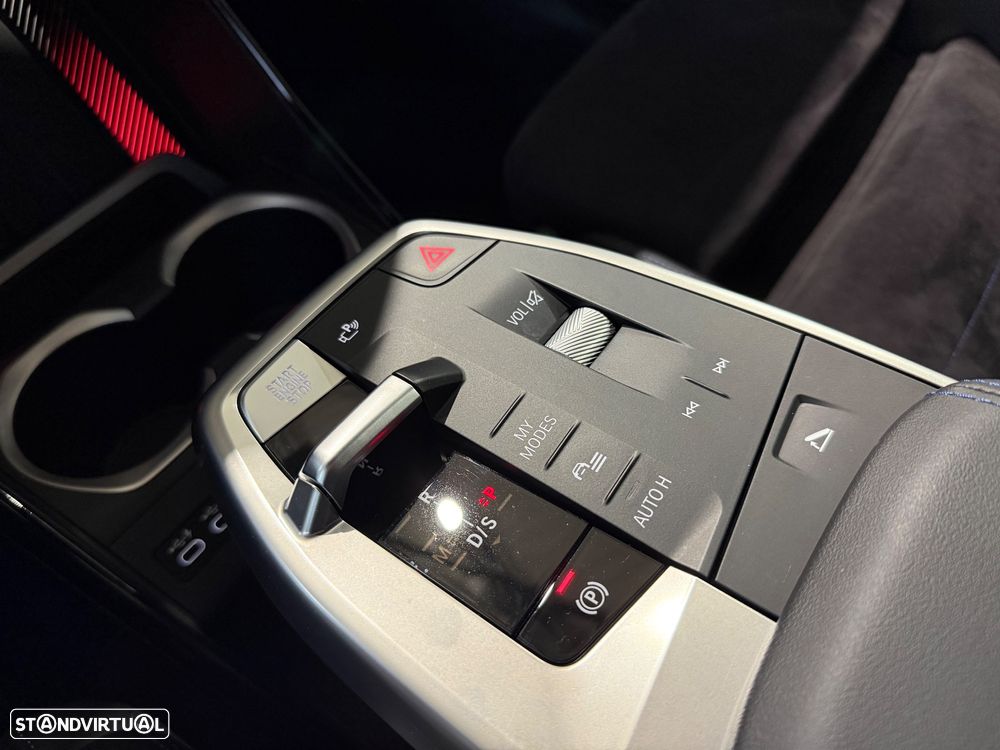 BMW X1 sDrive18d Pack Desportivo M - 30