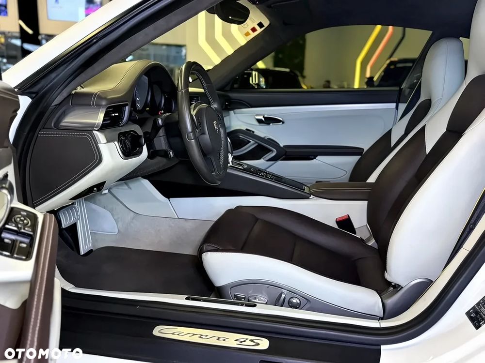 Porsche 911 Carrera 4S PDK - 9