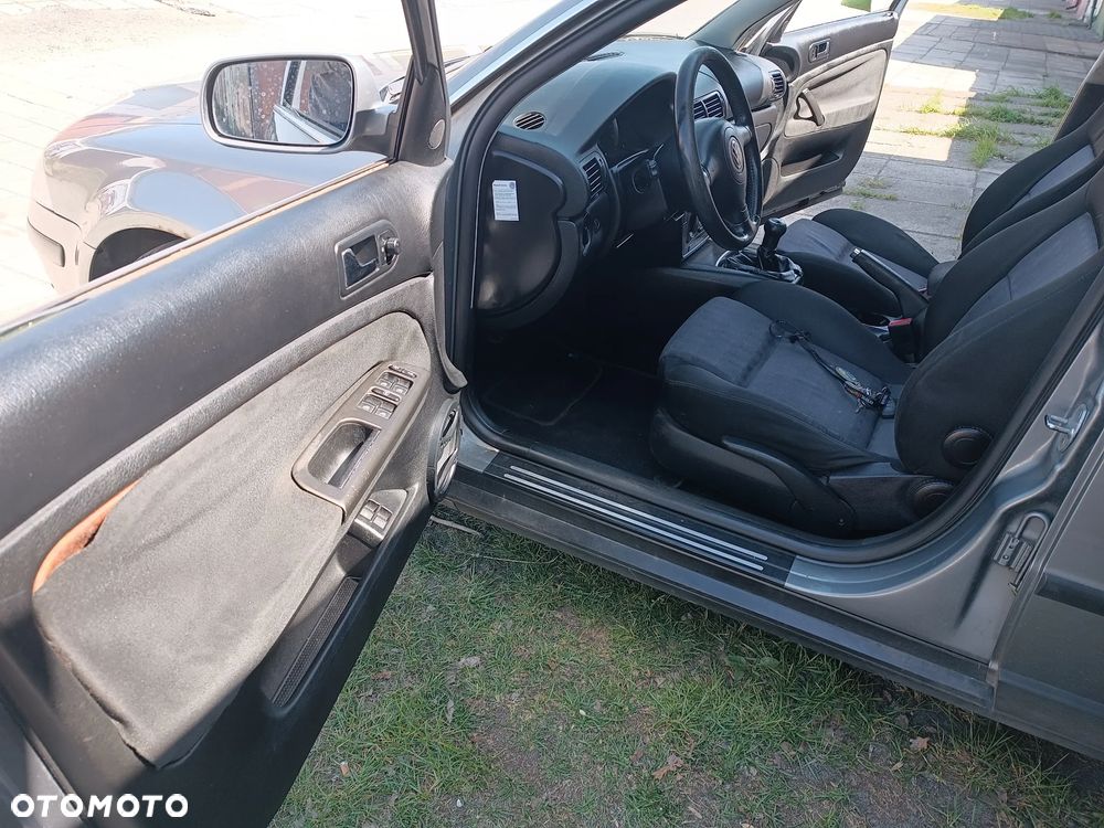 Volkswagen Passat 2.0 Comfortline - 21
