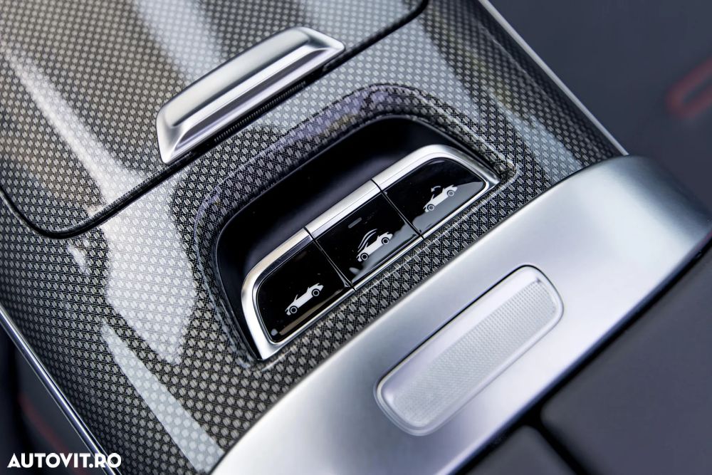 Mercedes-Benz CLE Mercedes-AMG 53 4M+ Cabrio AMG S.SHIFT TCT 9G - 37