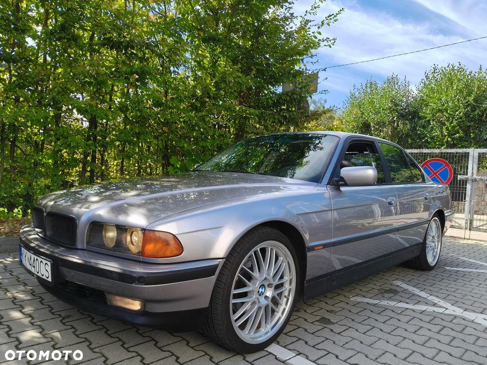 BMW Seria 7 - 1