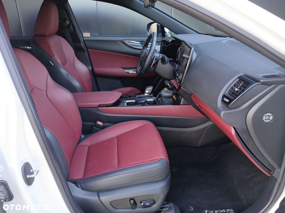 Lexus NX 350h Prestige AWD - 25
