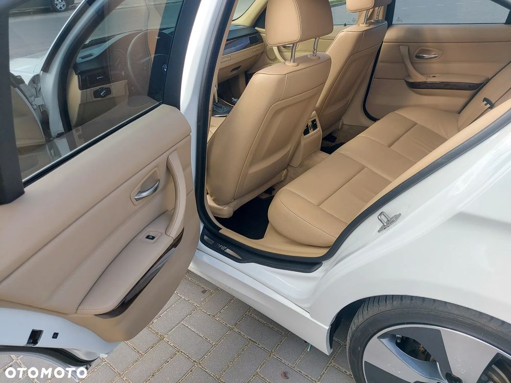 BMW Seria 3 - 18