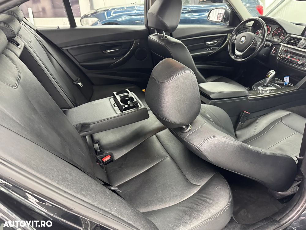 BMW Seria 3 320d Aut. Luxury Line - 21