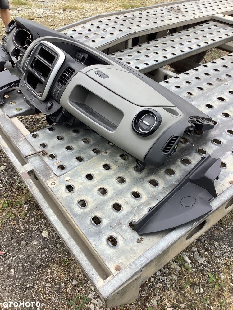 VIVARO TRAFIC III KONSOLA DESKA ROZDZIELCZA - 3