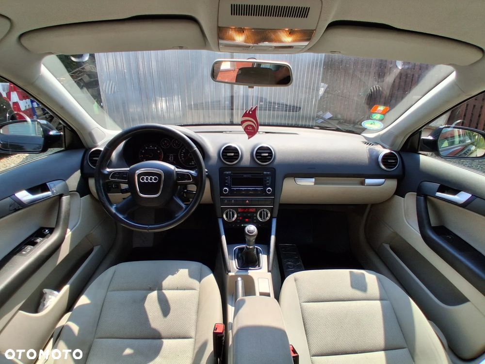 Audi A3 Sportback 1.2 TFSI Attraction - 17